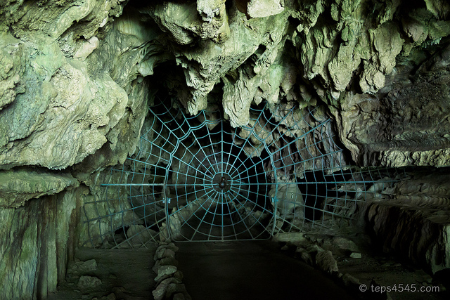 Entrance of Crystal Cave / Sequia & Kings Canyon NP, CA