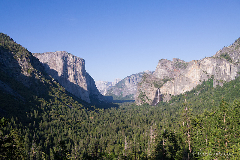 Tunnel View