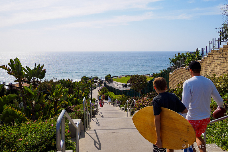 Entrance road of Strand Beach