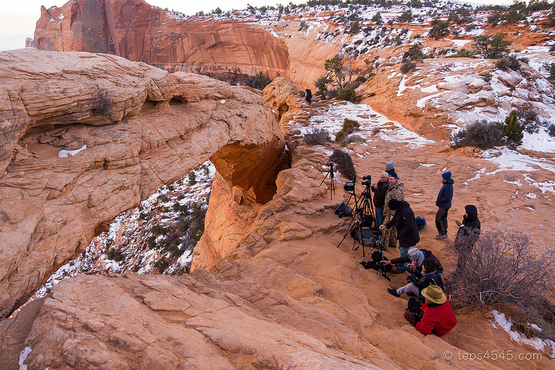 Mesa Arch - waiting for sunrize moment